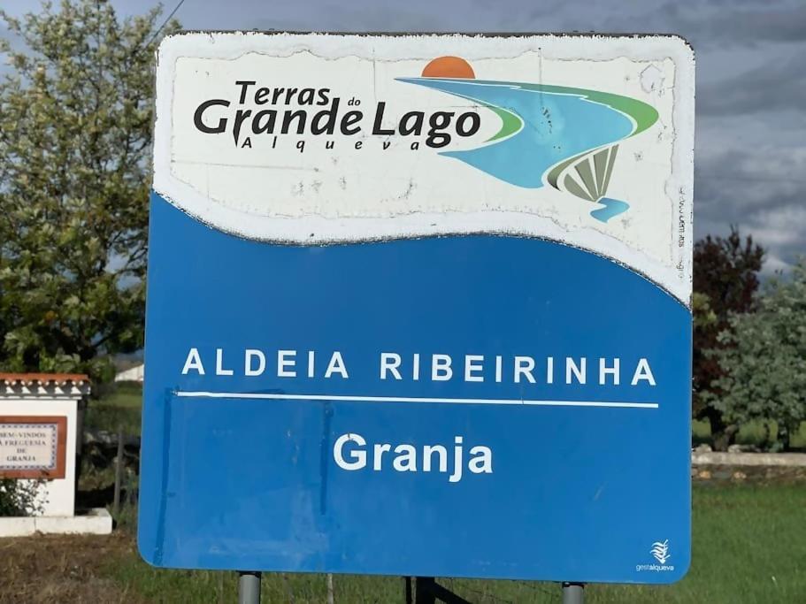 Casa Dos Avos No Grande Lago Granja  ภายนอก รูปภาพ